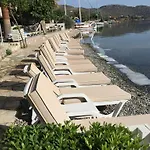 לינה וארוחת בוקר Tamara *